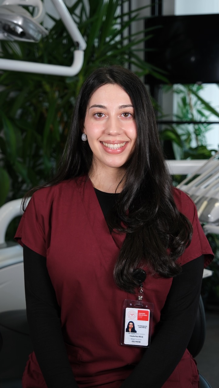 Dt.CeydaNurKilic.JPG (1) Dr. Ceyda Kılıç Hakkında